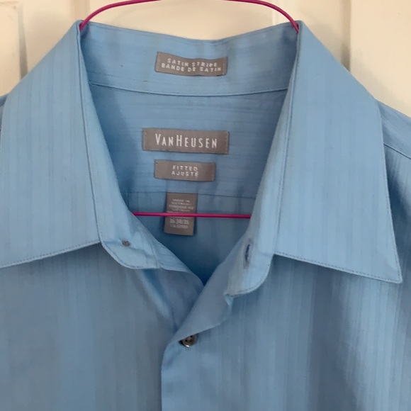 Van Heusen - Long Sleeved Blue Button Down Shirt - Picture 5 of 8